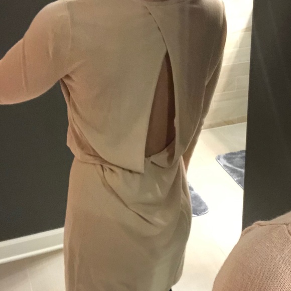 BCBGMaxAzria PINK Long Sleeve Dress w Open Back - Picture 5 of 7